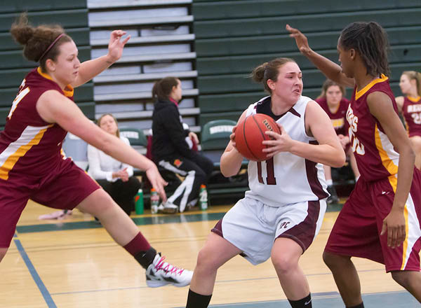 Kayla Skiffington Named NECC Player of the Week
