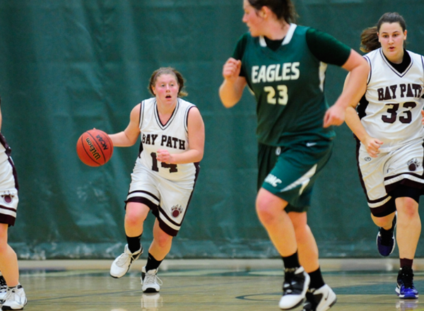 Wildcats Land Nighthawks 68-46