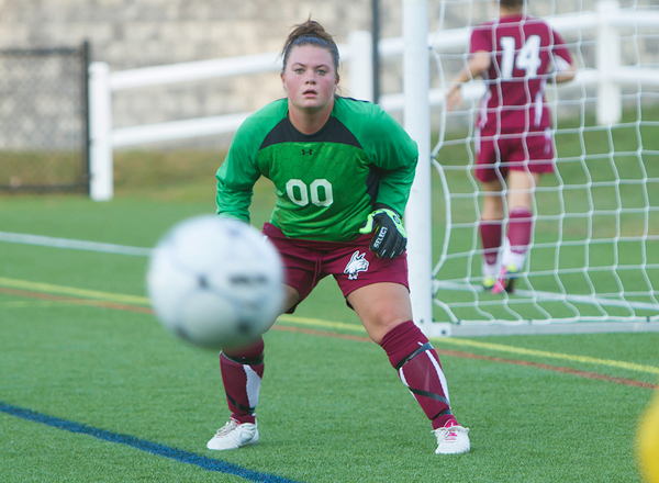 Wildcats Fall to Falcons
