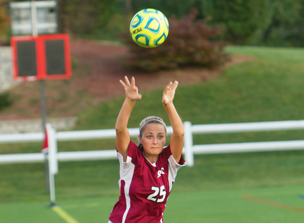 Lyons Roar Past Wildcats