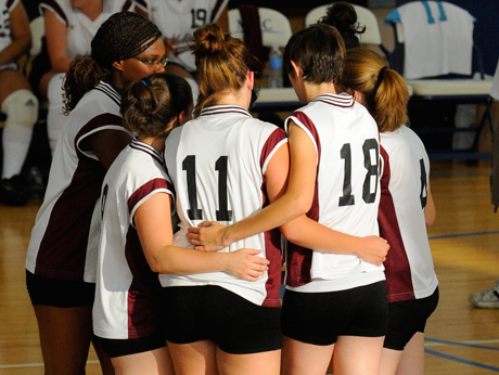 Bay Path Splits in Volleyball Action