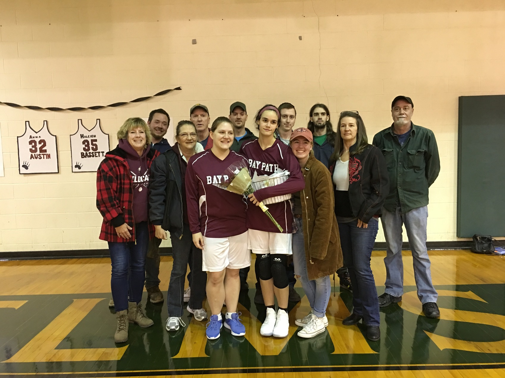 Mariners Sail Past Wildcats