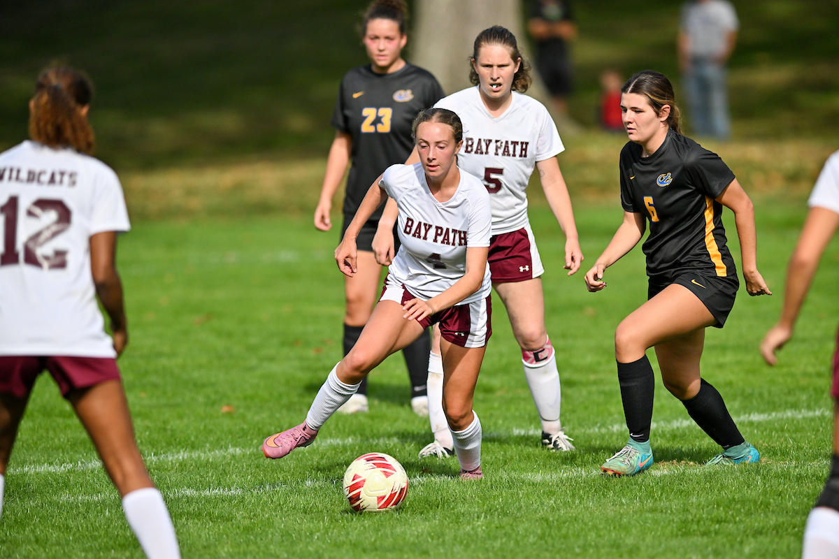 Wildcats Beat 3-0 By Mitchell College