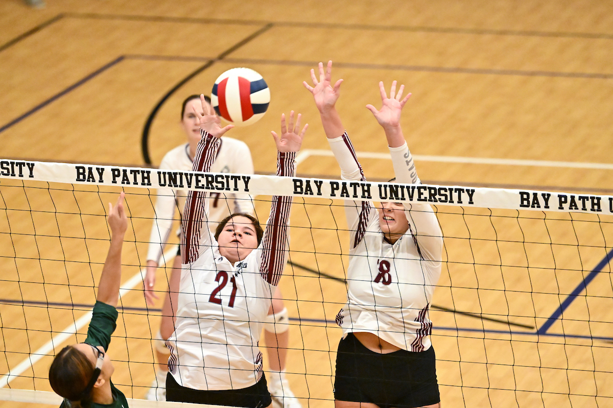 Wildcats beats Word of Life 3-0 in Women's Volleyball